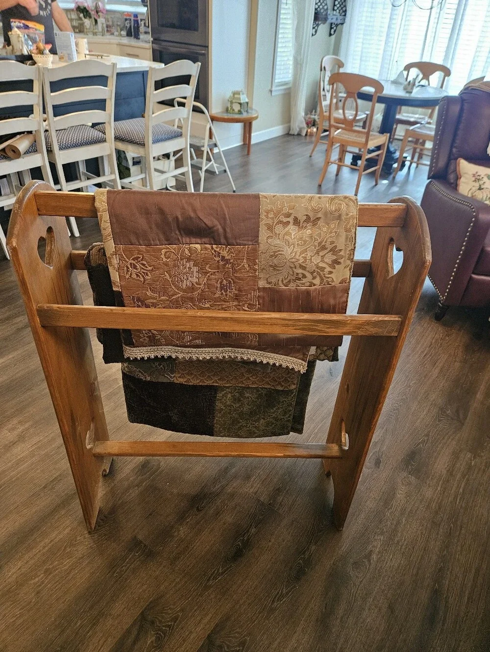 Large Vintage Wooden Quilt Rack Stand w/ Heart Cutouts Solid Pine Amish Made EUC